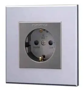 Furutech FP-SWS (G) Gold wandcontactdoos schuko per stuk