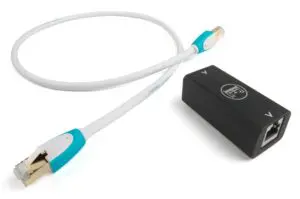 English Electric EE1 High-performance network noise isolator / netwerkruisonderdrukking voor RJ45 netwerkkabel met gratis Chord C-Stream 0,75 cm. netwerkabel t.w.v. € 89,00