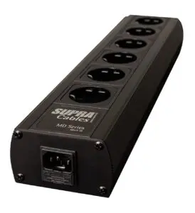 Supra MD 06 EU SPC Black afgeschermd stekkerblok met Non-Intrusive Filtering (NIF) en verzilverde OFC interne bedrading 6 x schuko met C13 - 10A aansluiting