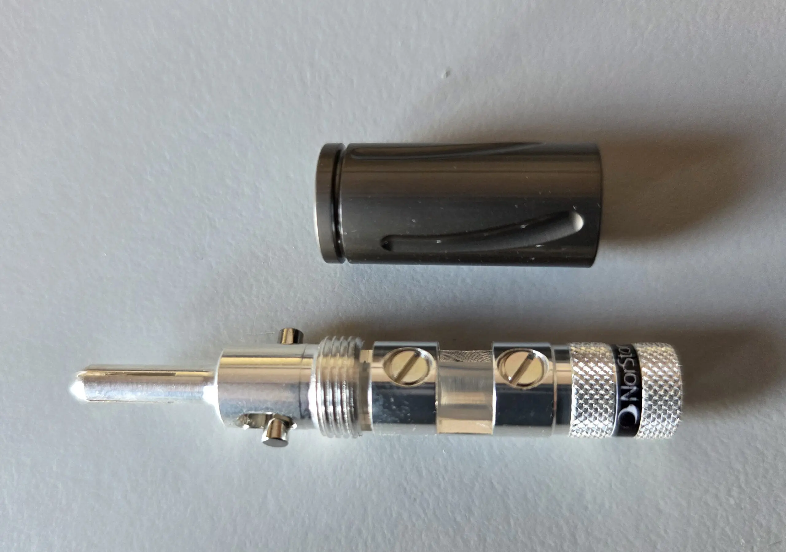 NorStone BLS500 Banaanpluggen met Lock'In systeem verzilverd koper tot 6 mm² schroefmontage per set 4 stuks - Afbeelding 5
