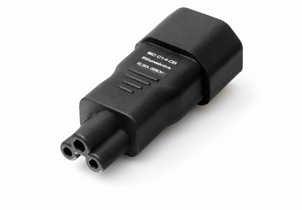 Gigawatt IEC C5 naar IEC C13/C15 verloopadapter voor powercords