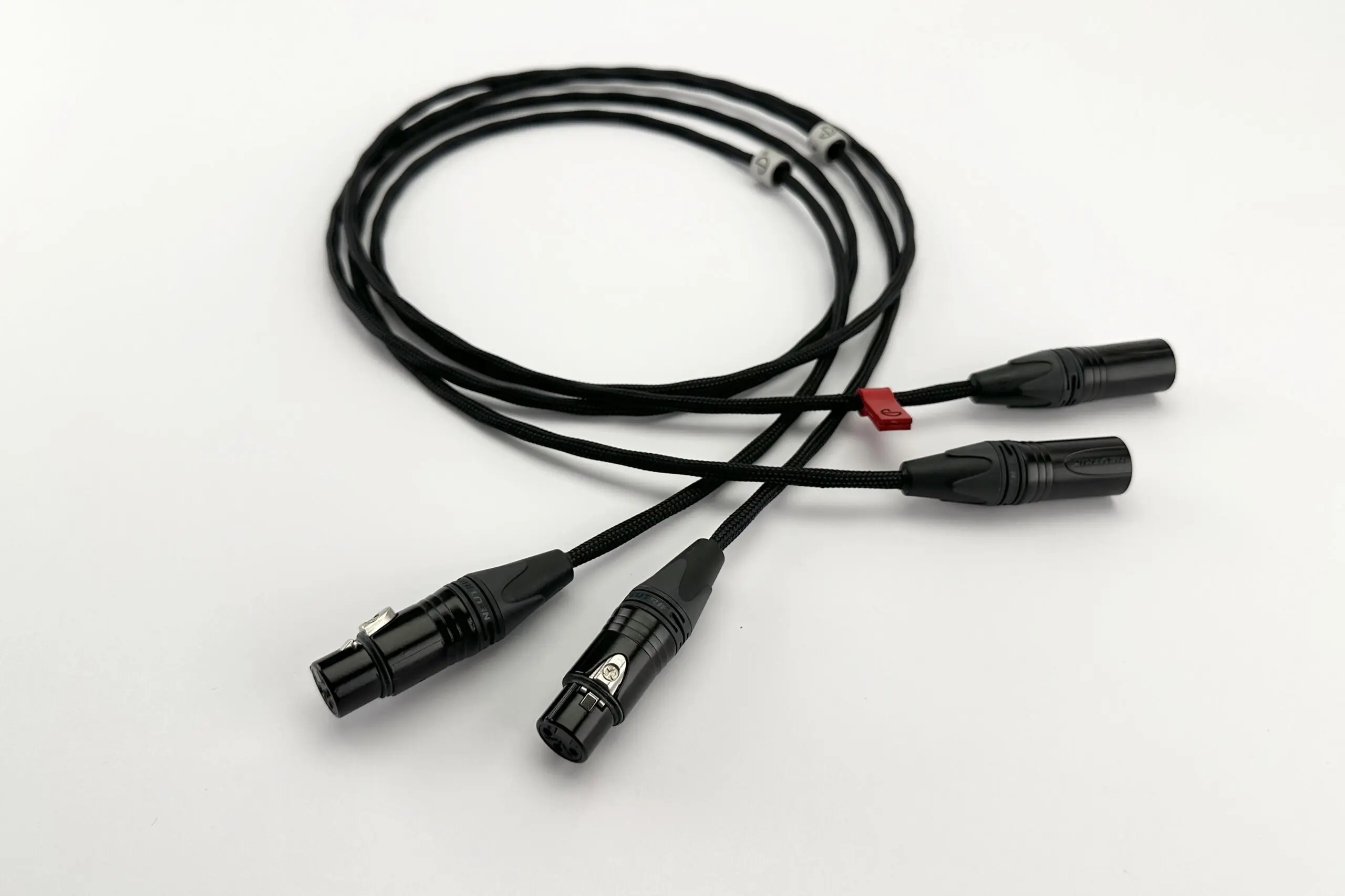 Ikigai Audio Tanoshimi XLR interlink met 5N puur zilveren geleiders - Afbeelding 3