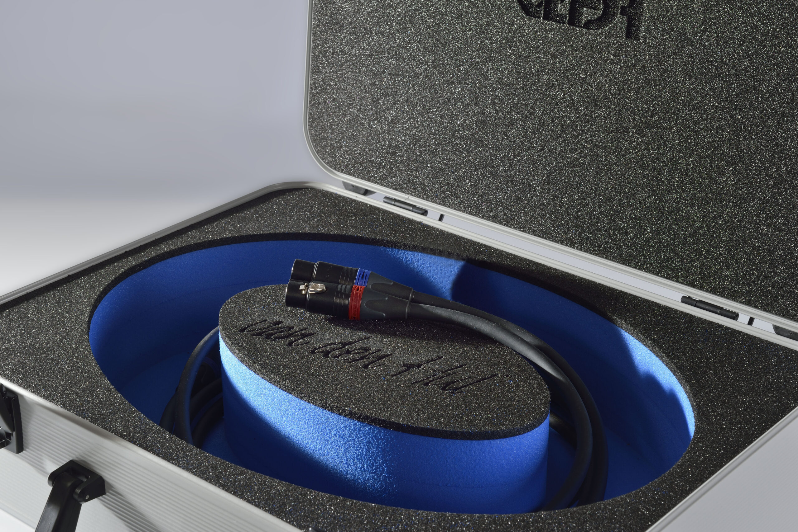 Van den Hul The CNT Carbon Nano Tube XLR Interlink vanaf 0,8 meter - Afbeelding 4