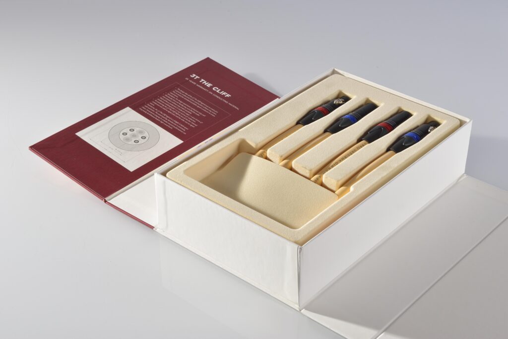 Van den Hul 3T CLIFF Hybrid 3T XLR Interlink vanaf 0,8 meter