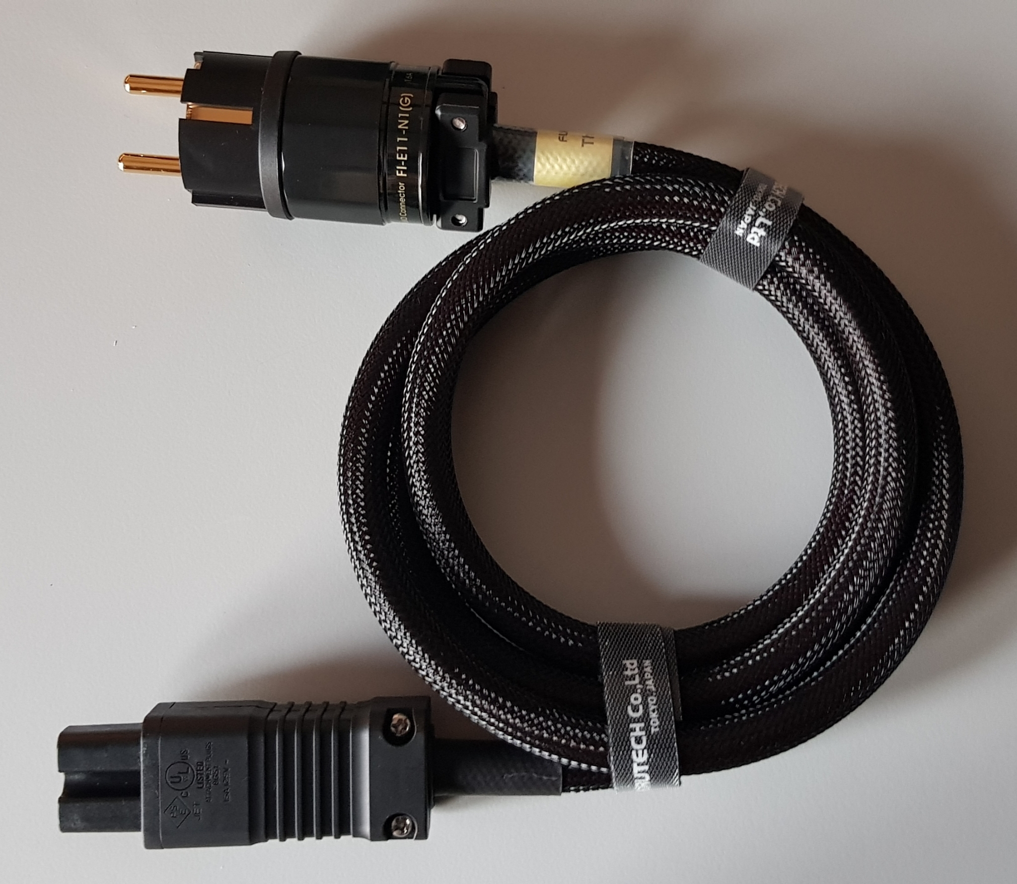 Furutech The Roxy Voedingskabel Slim-line Power-series met verzilverde geleiders 1.5 meter - Afbeelding 4