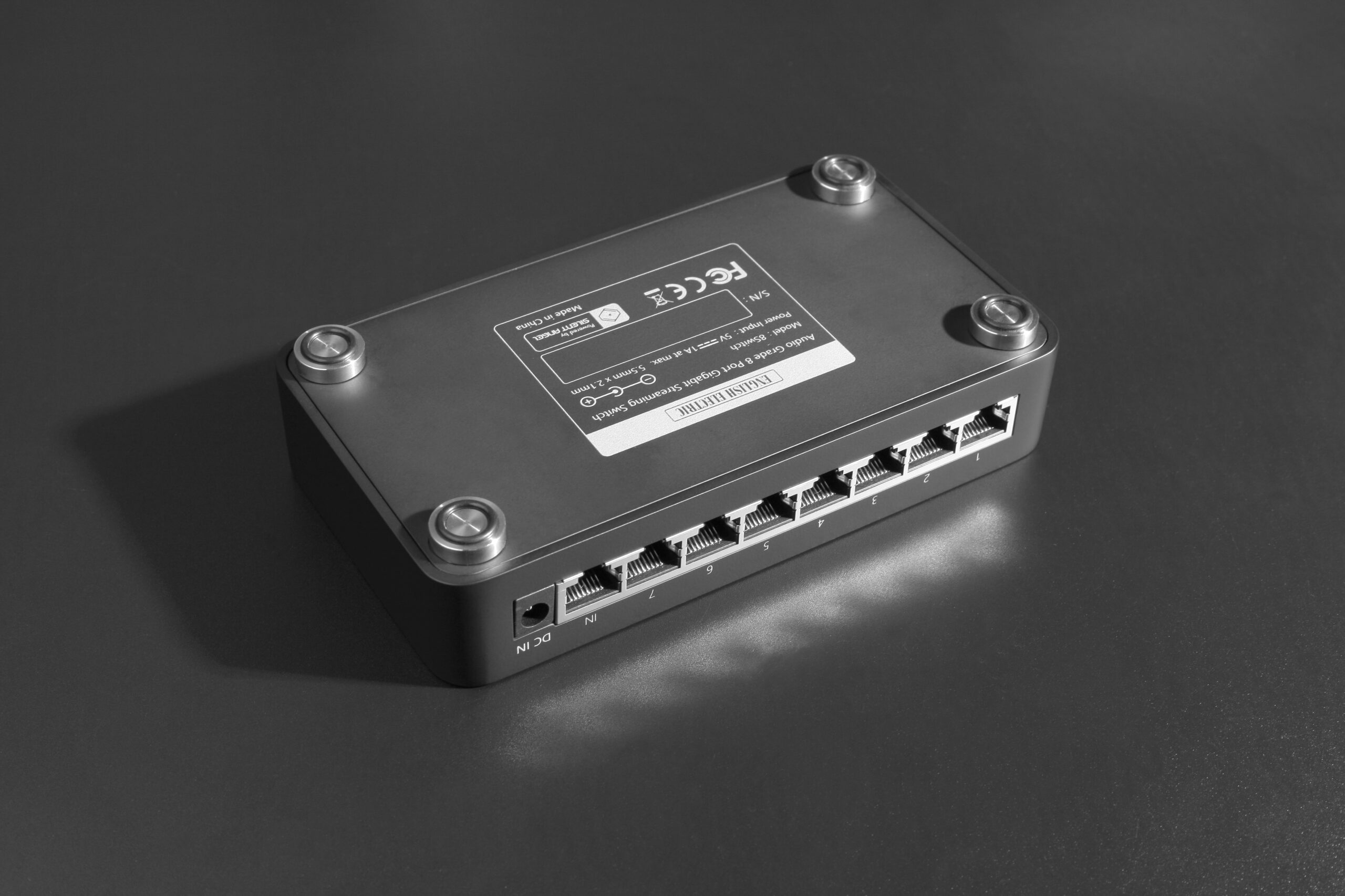 English Electric EE8 8-poort Gigabit Streaming Netwerk Switch inclusief Chord Company C-Stream 0,75 cm. netwerkabel t.w.v. € 89,00. - Afbeelding 5